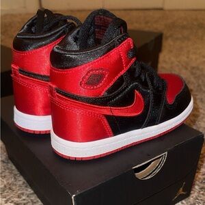 Jordan 1 OG retro satin 8C